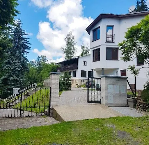 By The Creek Villa *